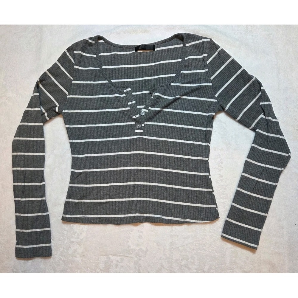 302. Girls Gray Striped Ribbed Henley Top Long Sleeve Button Front Casual